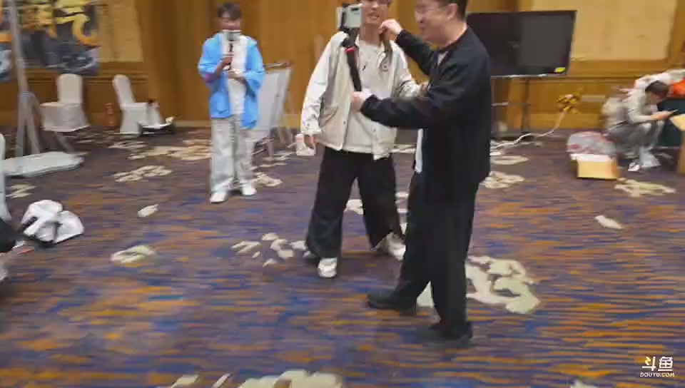 这是我剪辑的叫我老陈就好了的直播精彩时刻，快来看看吧~